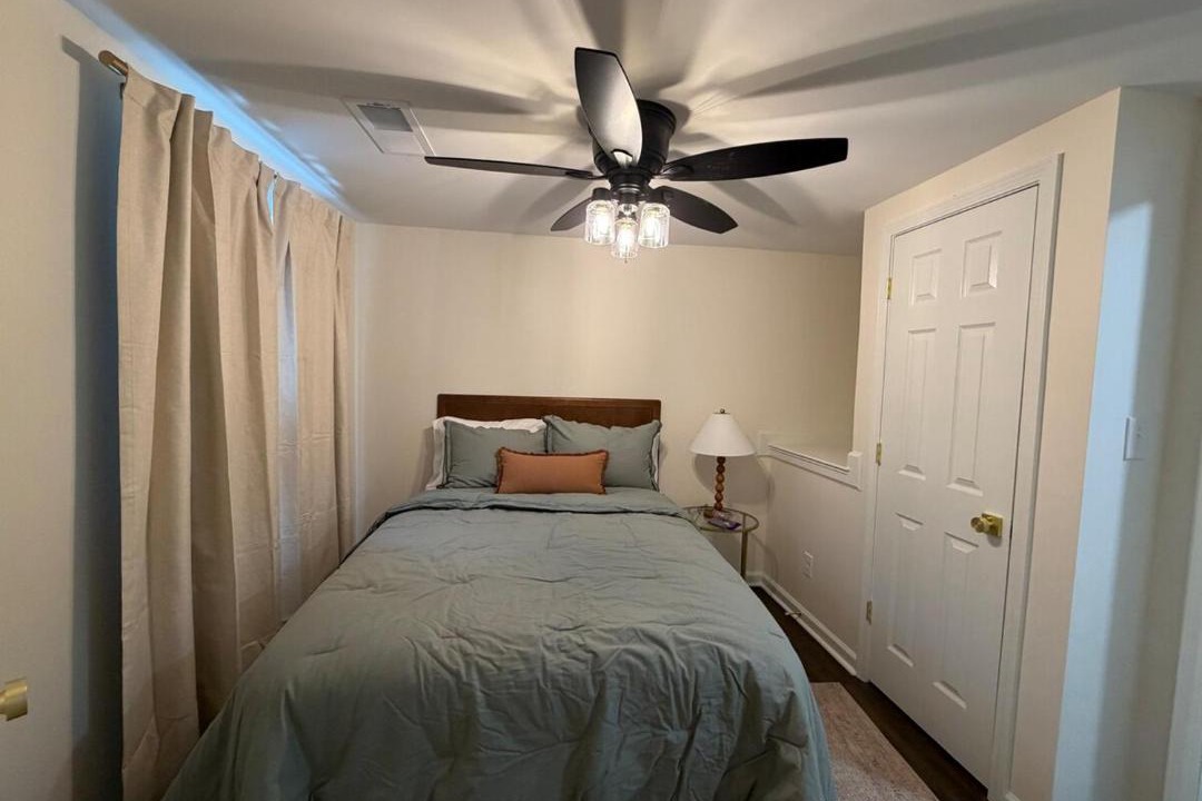 Photo of Bedroom in Coxs Creek