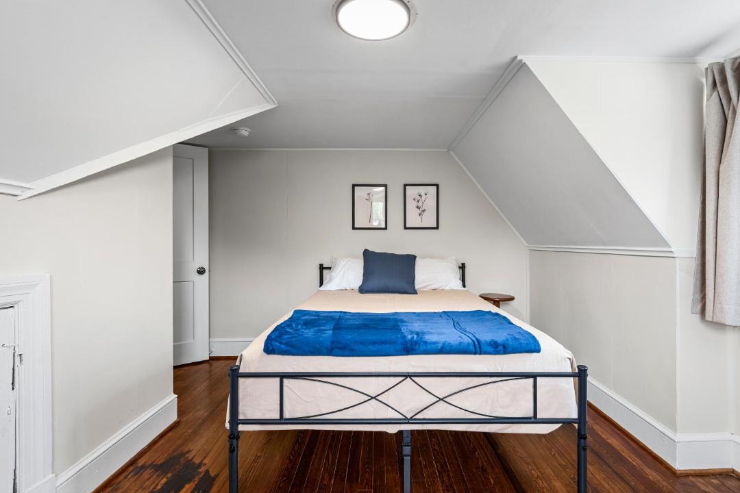 Photo of Bedroom in Montrose