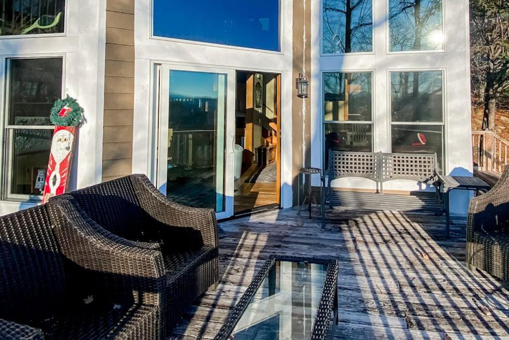 Photo of Patio Balcony in Cullowhee