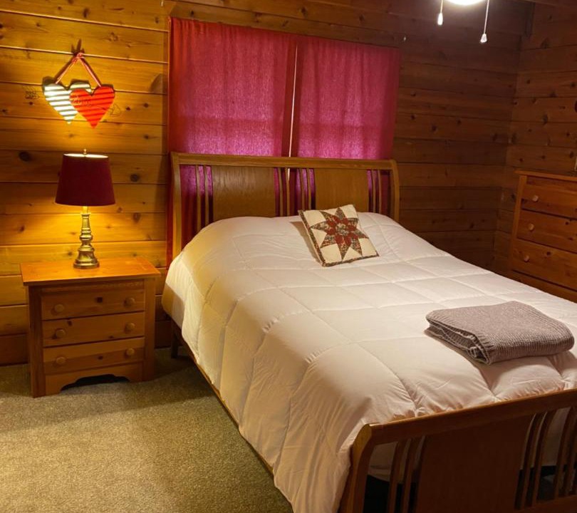 Photo of Bedroom in Pinnacle