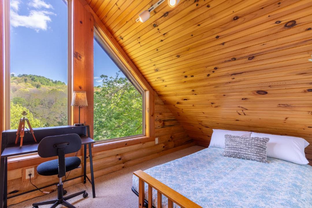 Photo of Bedroom in Boone