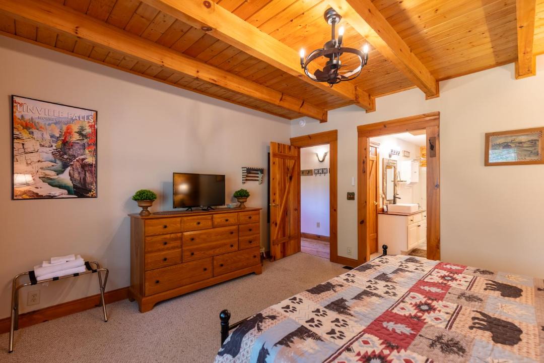 Photo of Bedroom in Boone