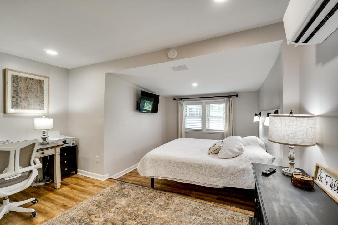 Photo of Bedroom in Sharps Chapel