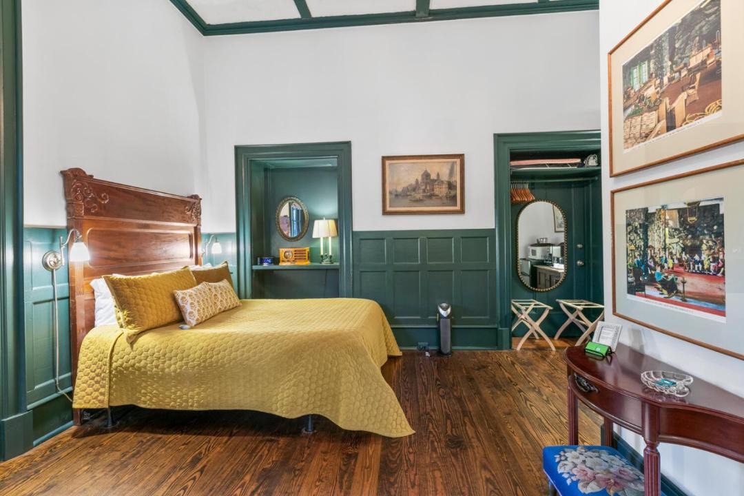 Photo of Bedroom in Skyland