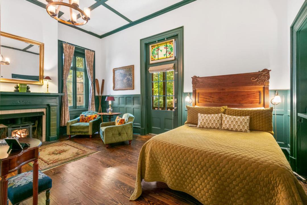 Photo of Bedroom in Skyland