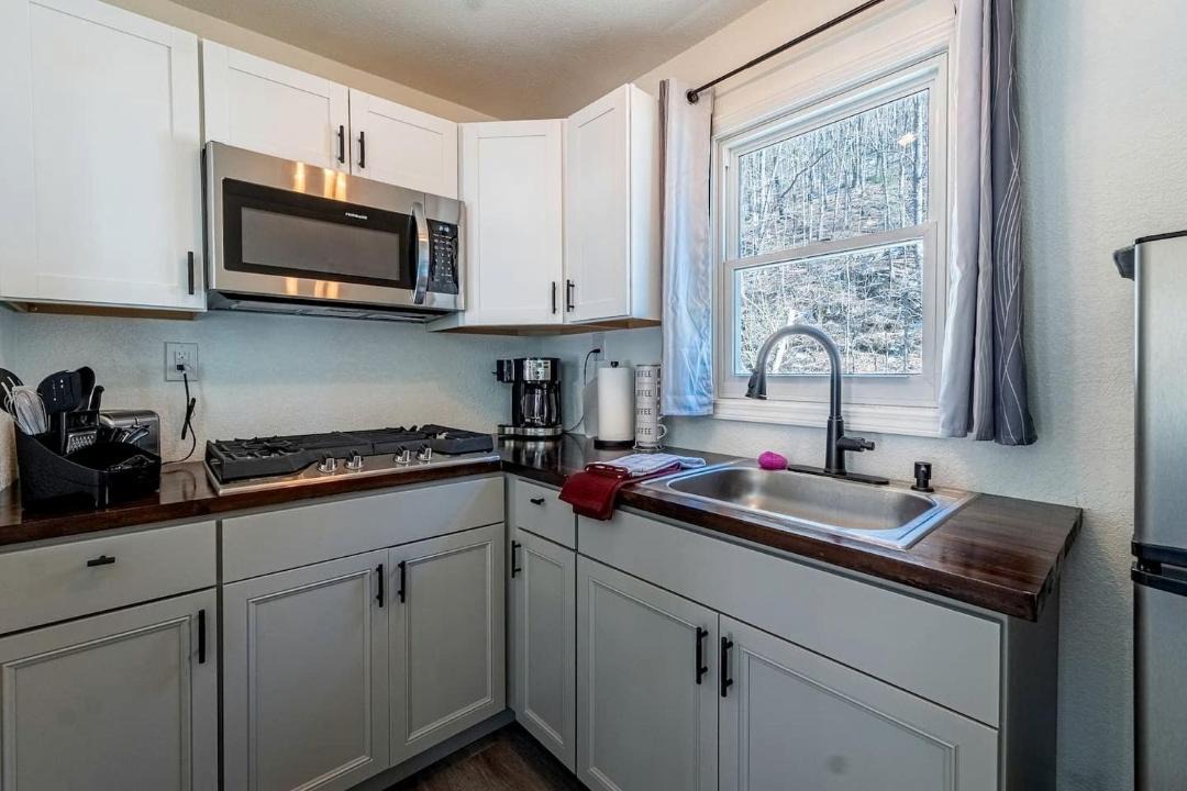 Photo of Kitchen in True