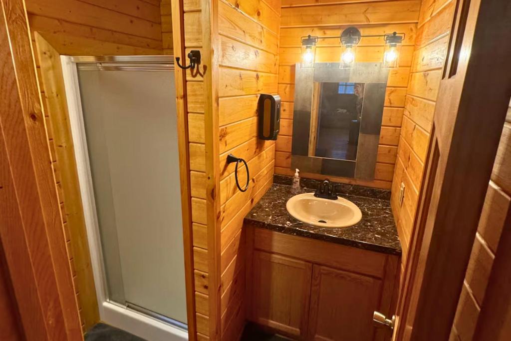 Photo of Bathroom in Shepherdsville