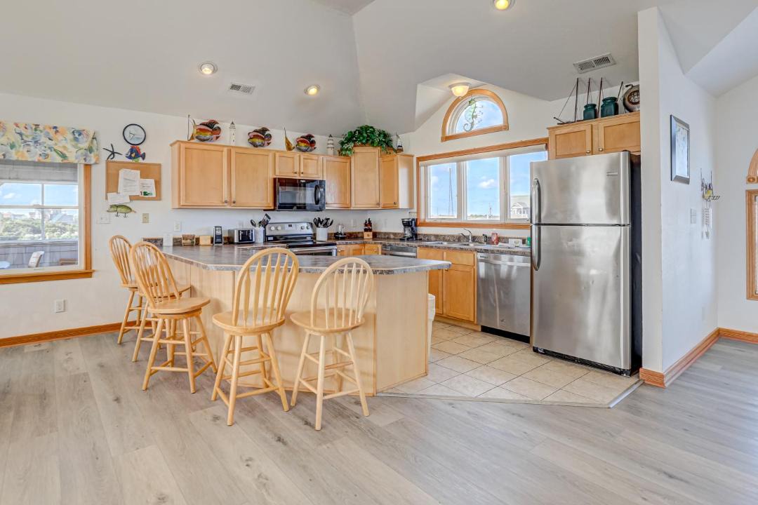 Photo of Kitchen in Waves
