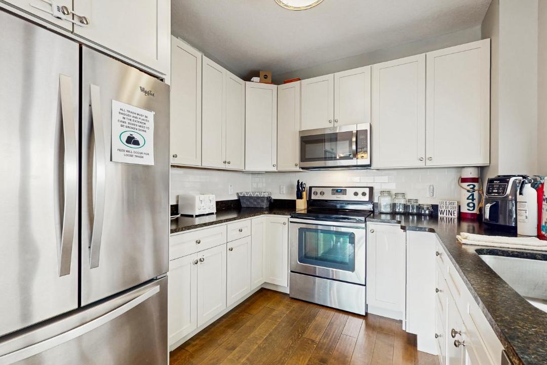 Photo of Kitchen in La Follette