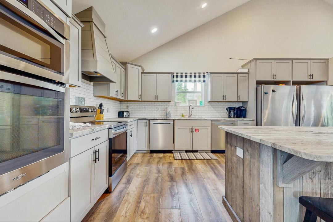 Photo of Kitchen in Lakeside Estates