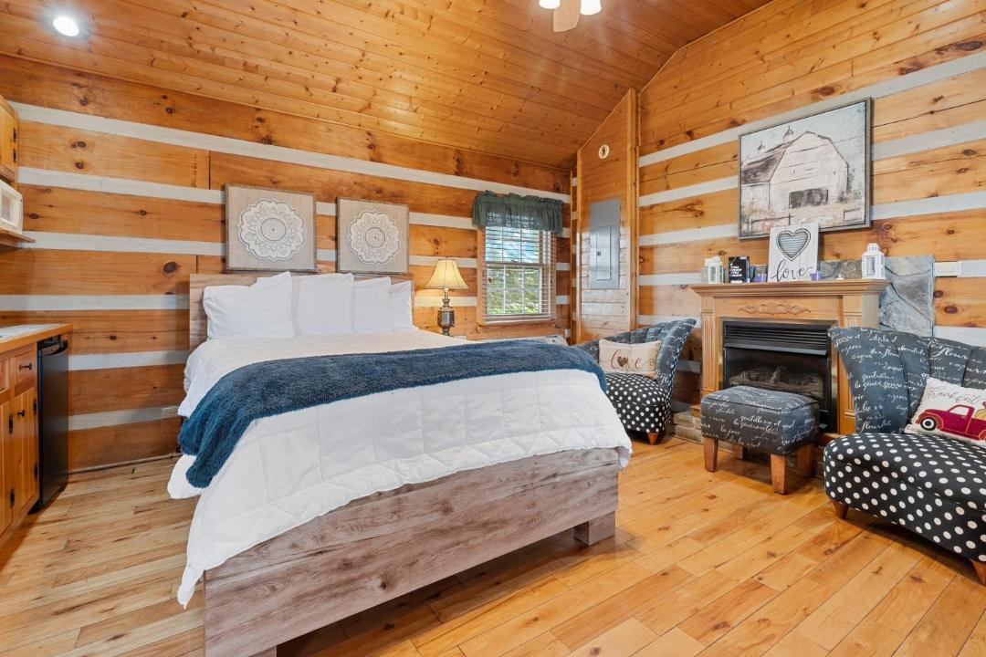 Photo of Bedroom in Fancy Gap