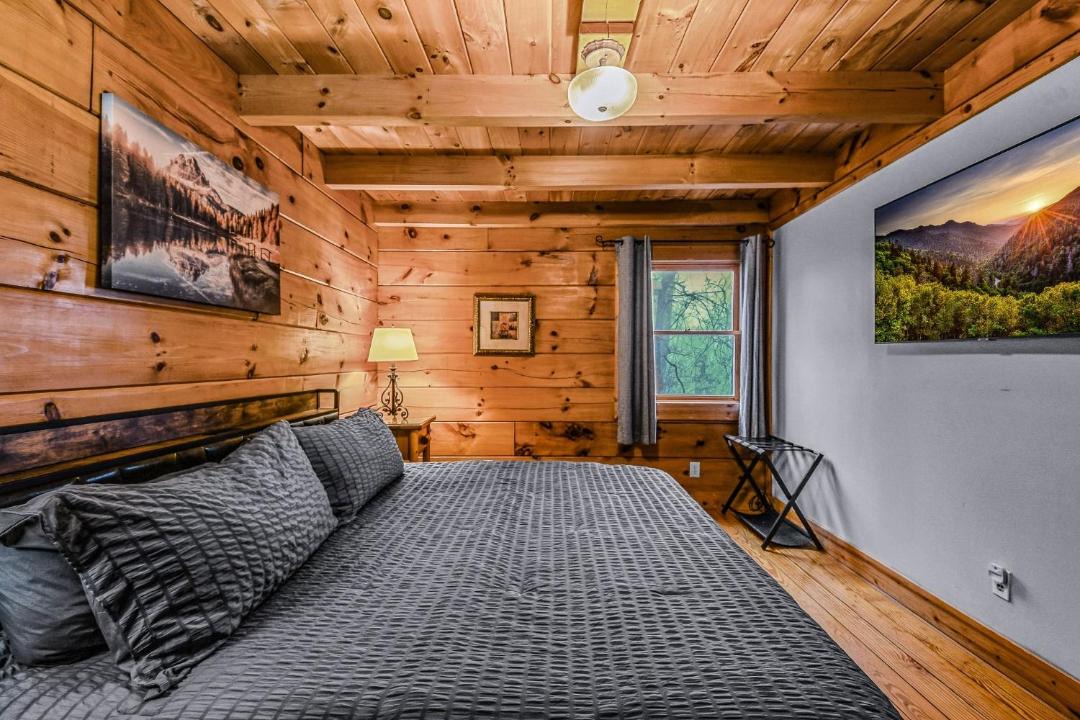 Photo of Others in Smoky Mountains
