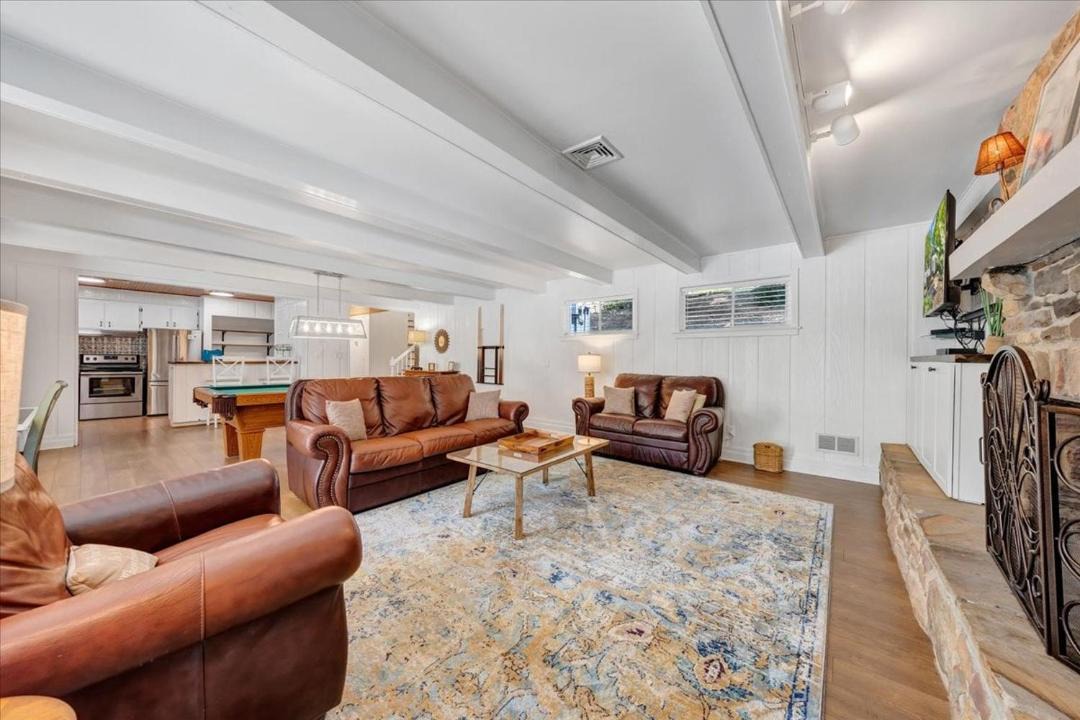 Photo of Livingroom in Goodview