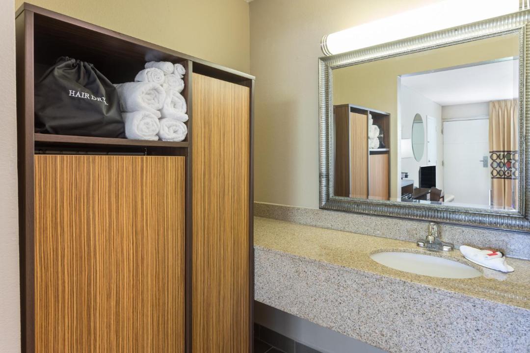 Photo of Bathroom in Skyland