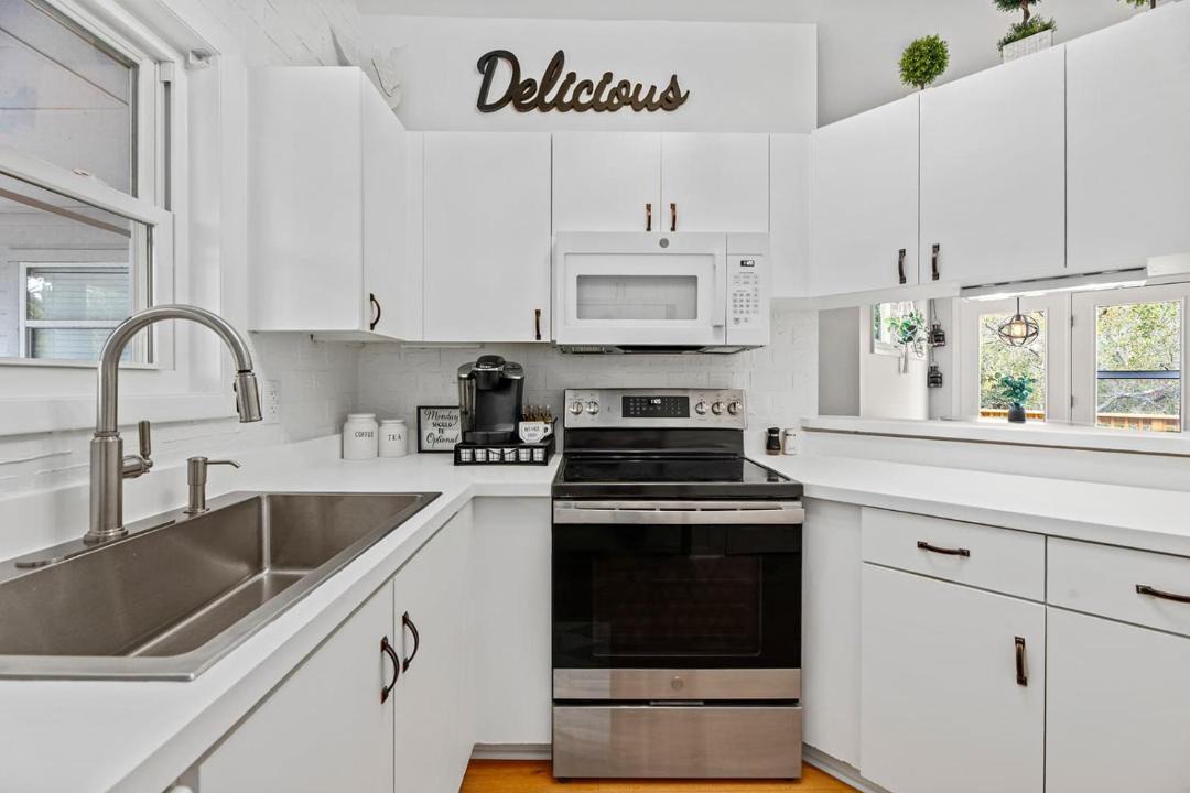 Photo of Kitchen in Colington