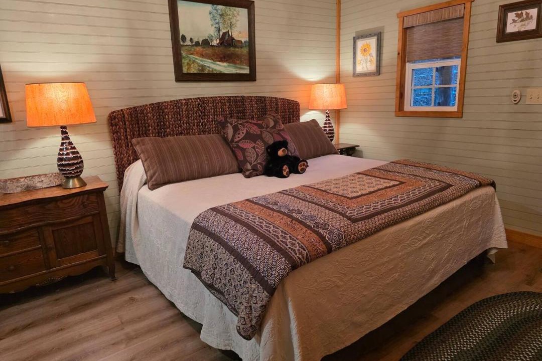 Photo of Bedroom in Jamestown