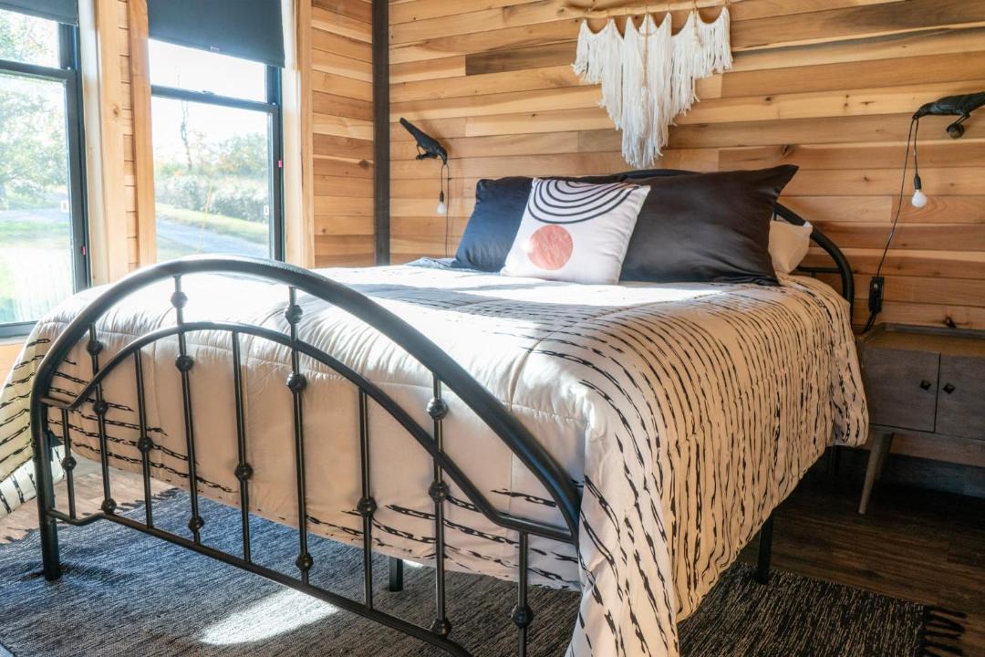 Photo of Bedroom in Lawrenceburg