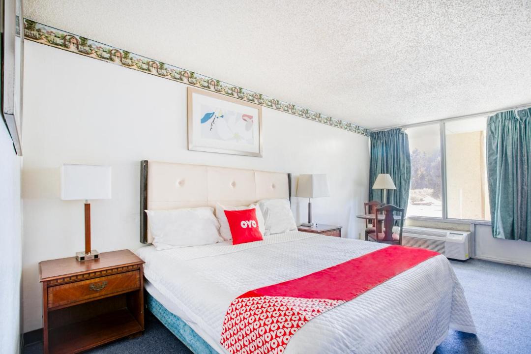 Photo of Bedroom in Templeton