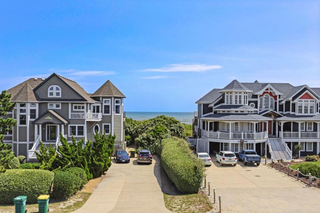 Photo of Others in Whalehead Beach