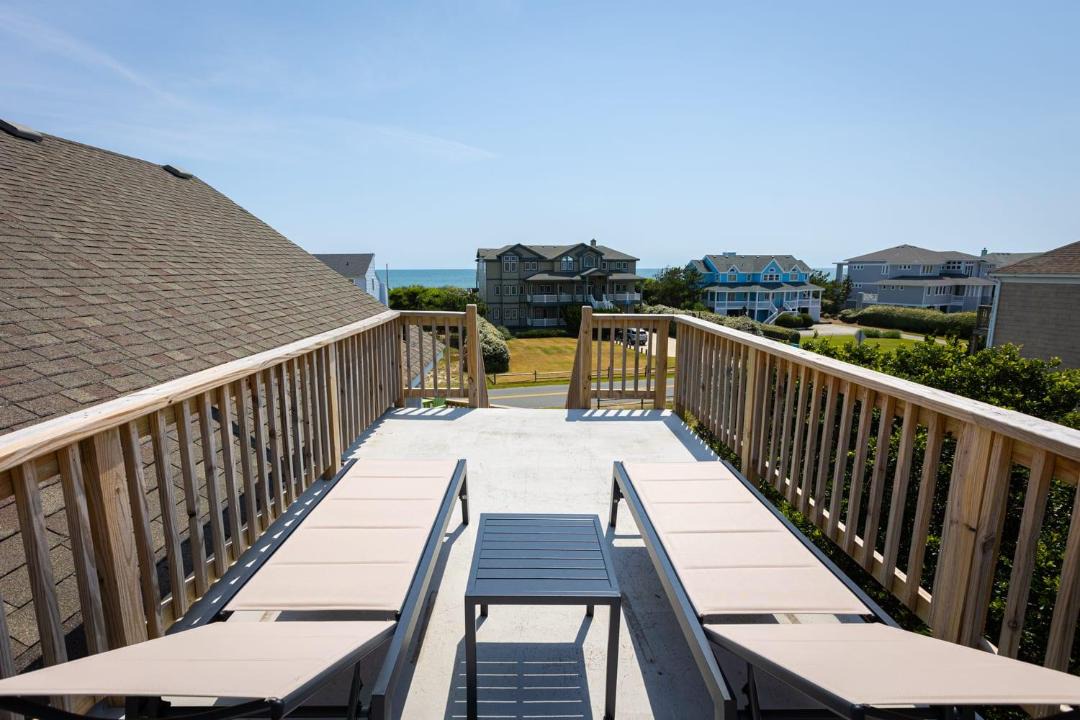 Photo of Patio Balcony in Whalehead Beach
