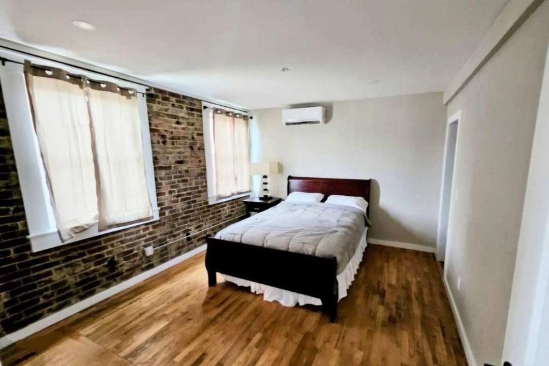 Photo of Bedroom in Maryville