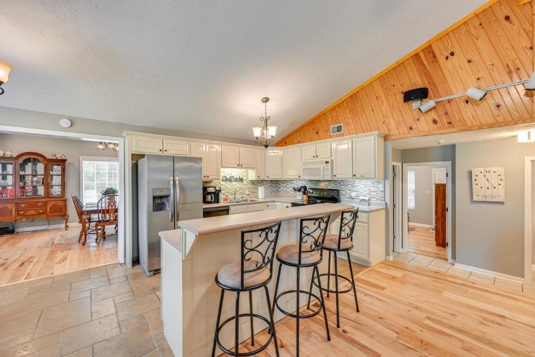 Photo of Kitchen in Leitchfield
