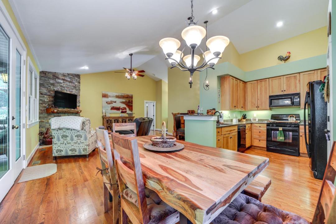 Photo of Kitchen in Bear Lake Reserve