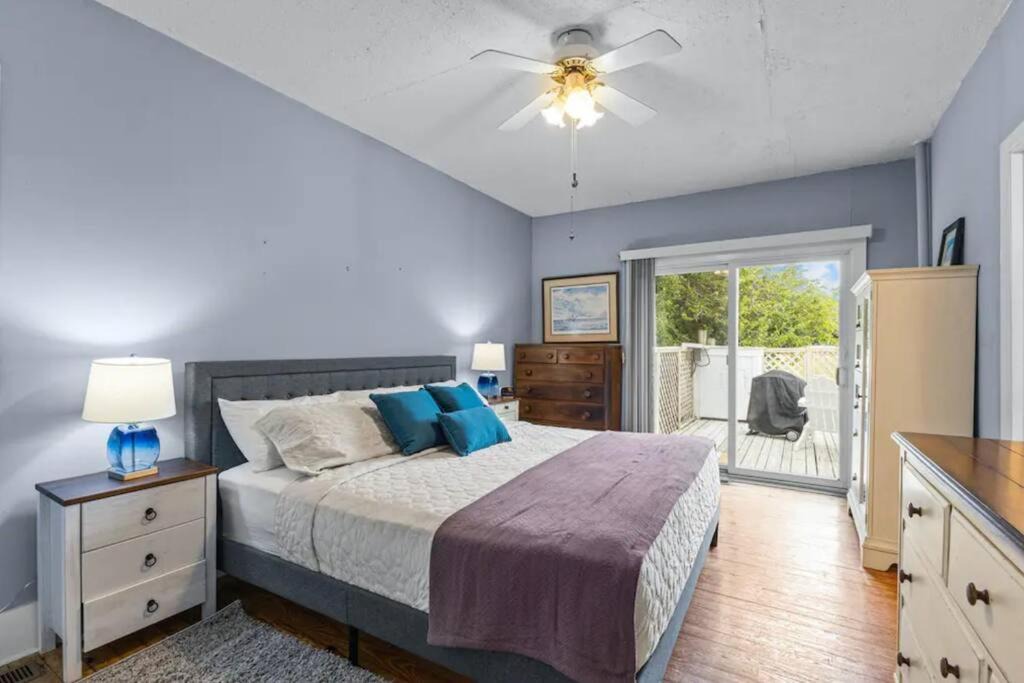 Photo of Bedroom in Morehead City