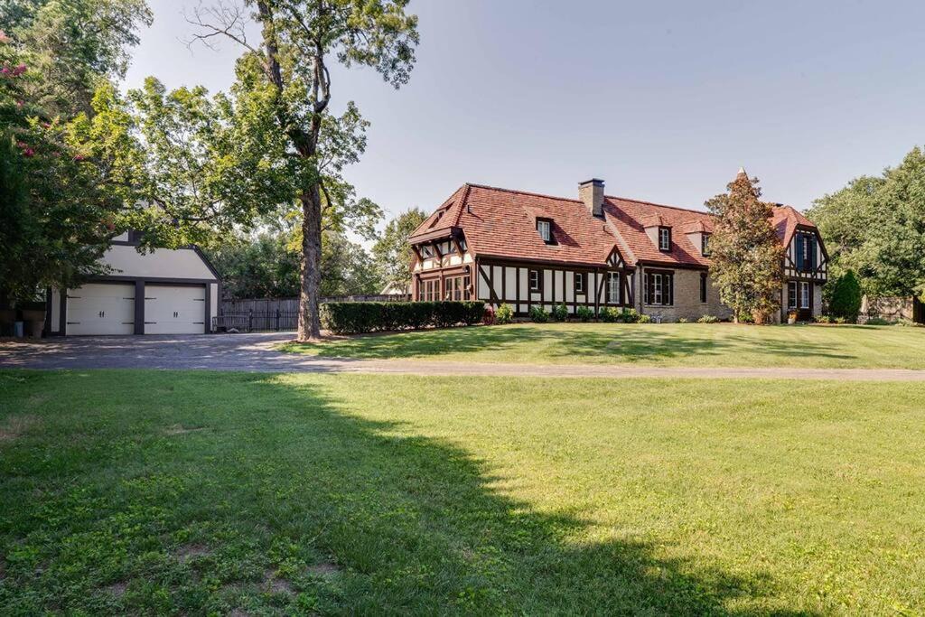Photo of Others in Inglewood