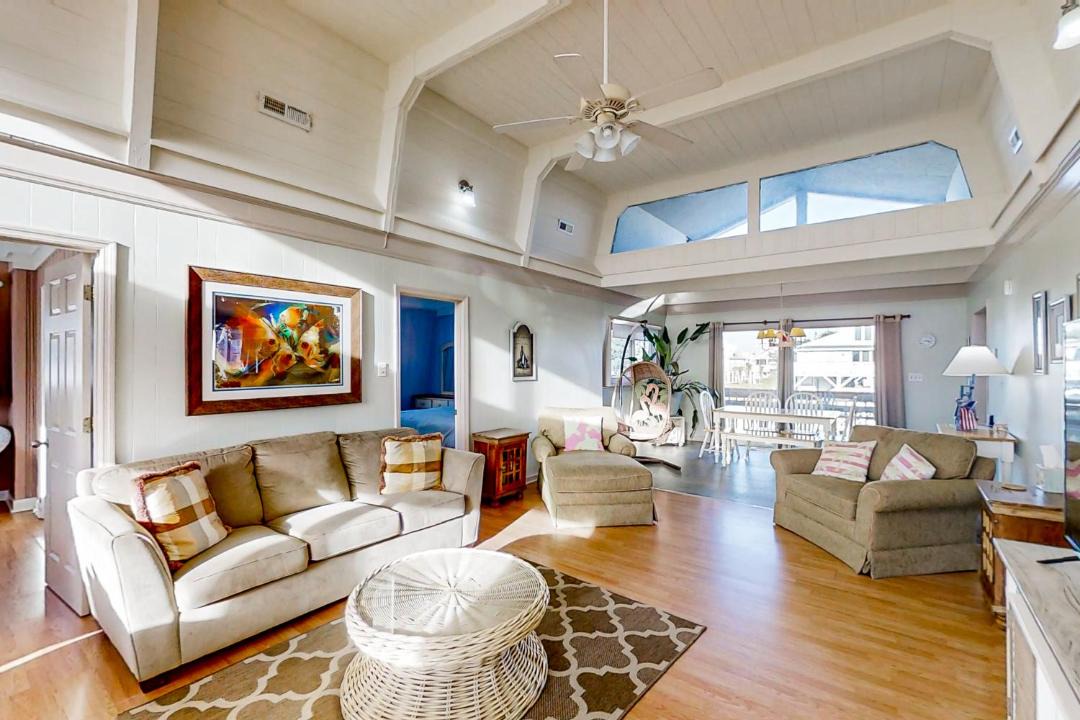 Photo of Livingroom in North Myrtle Beach