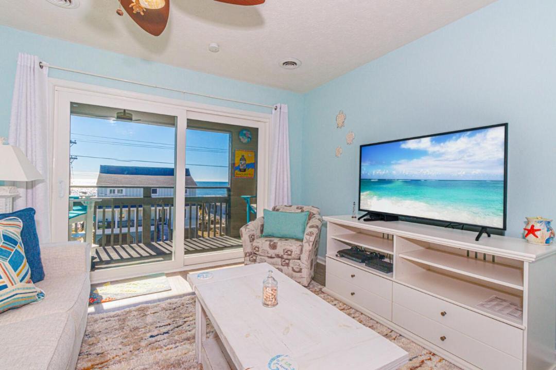 Photo of Livingroom in North Myrtle Beach