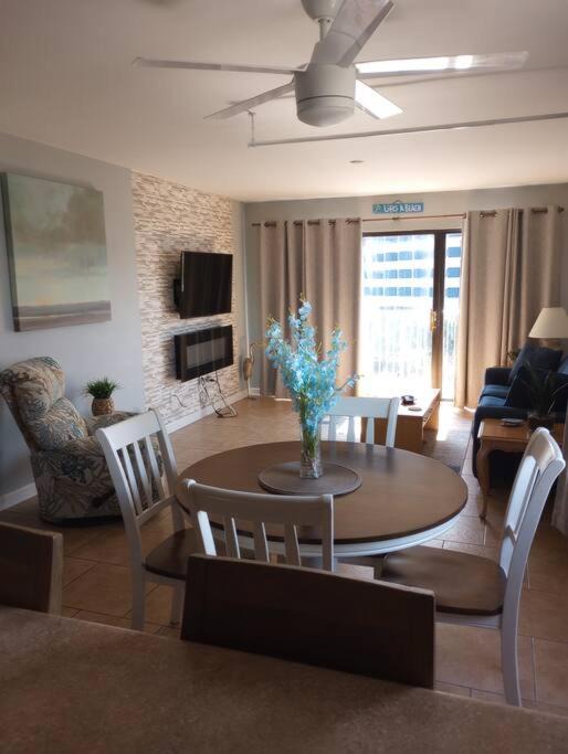 Photo of Livingroom in Myrtle Beach