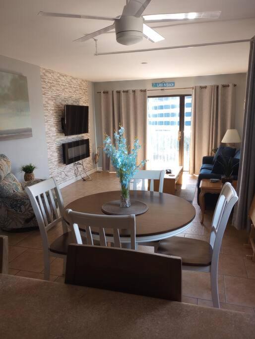 Photo of Livingroom in Myrtle Beach