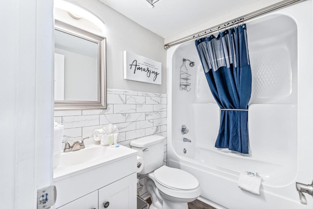 Photo of Bathroom in Surfside Beach