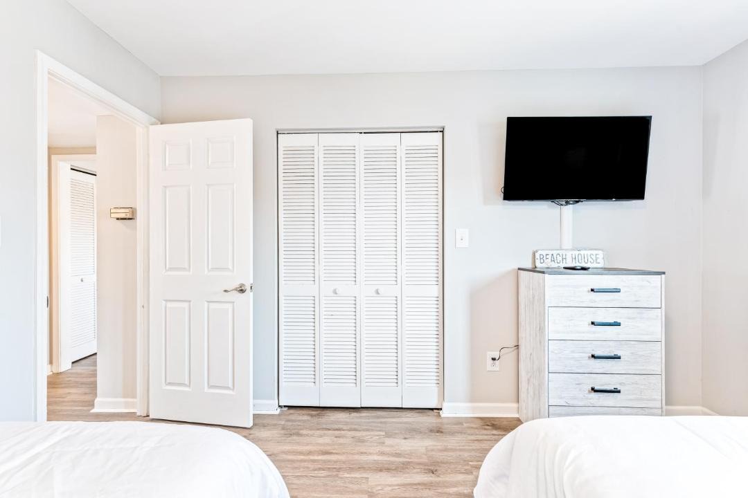 Photo of Bedroom in Surfside Beach