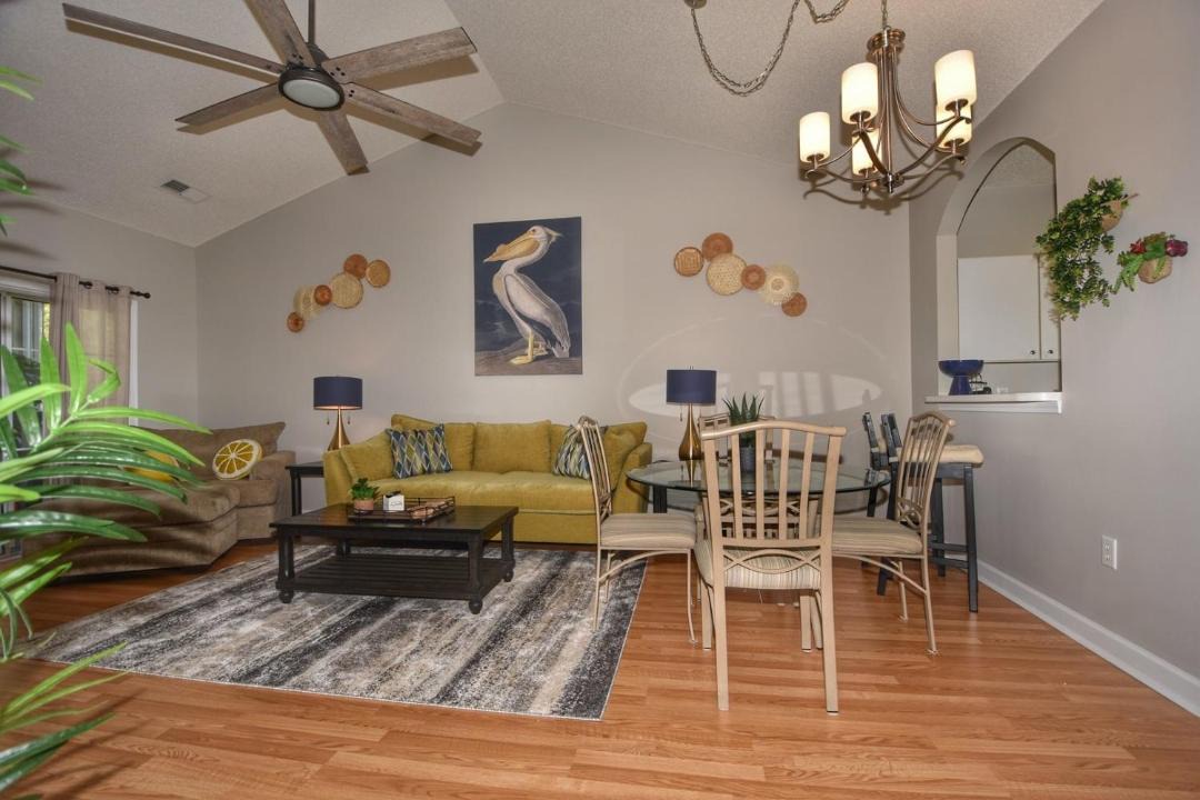 Photo of Livingroom in North Myrtle Beach