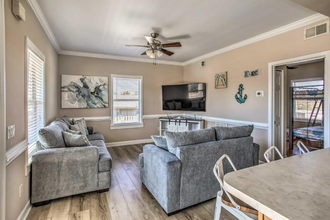Photo of Livingroom in North Myrtle Beach