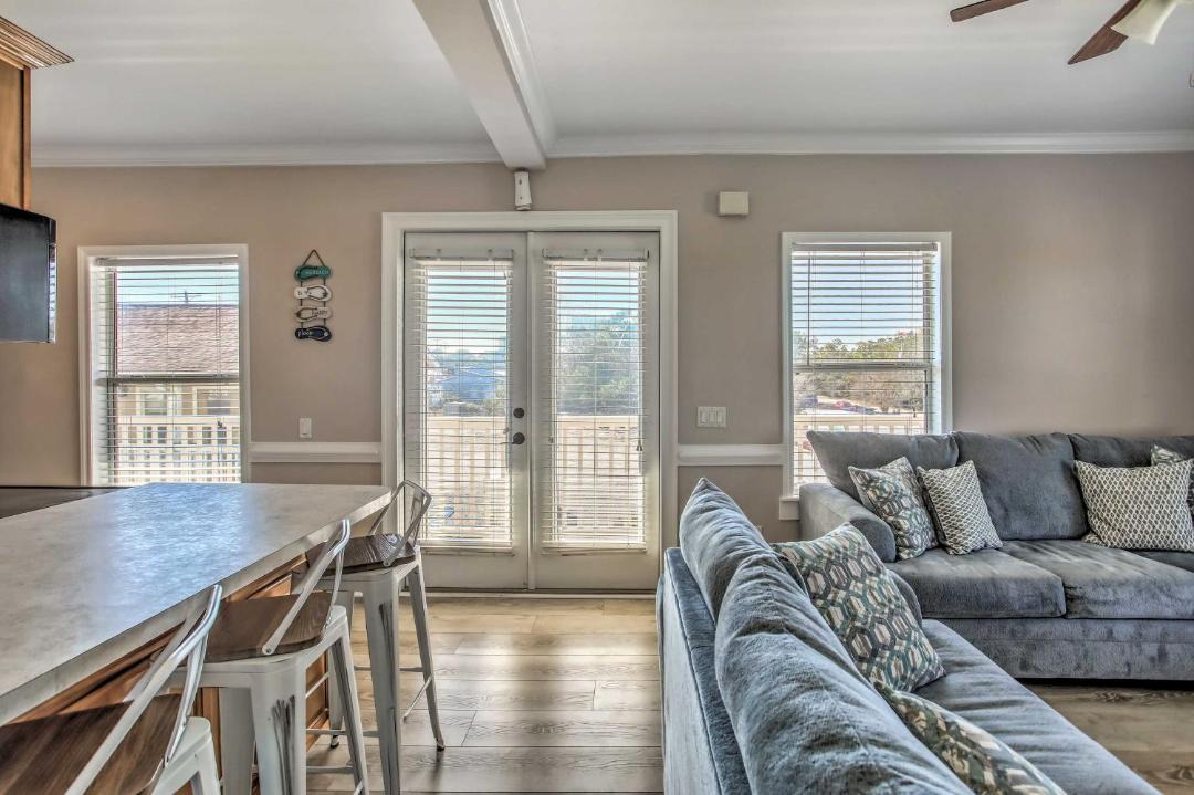 Photo of Livingroom in North Myrtle Beach