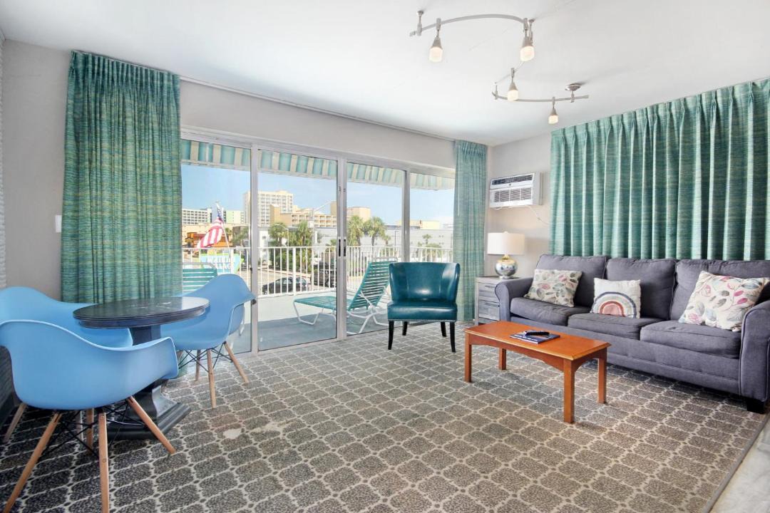 Photo of Livingroom in Myrtle Beach