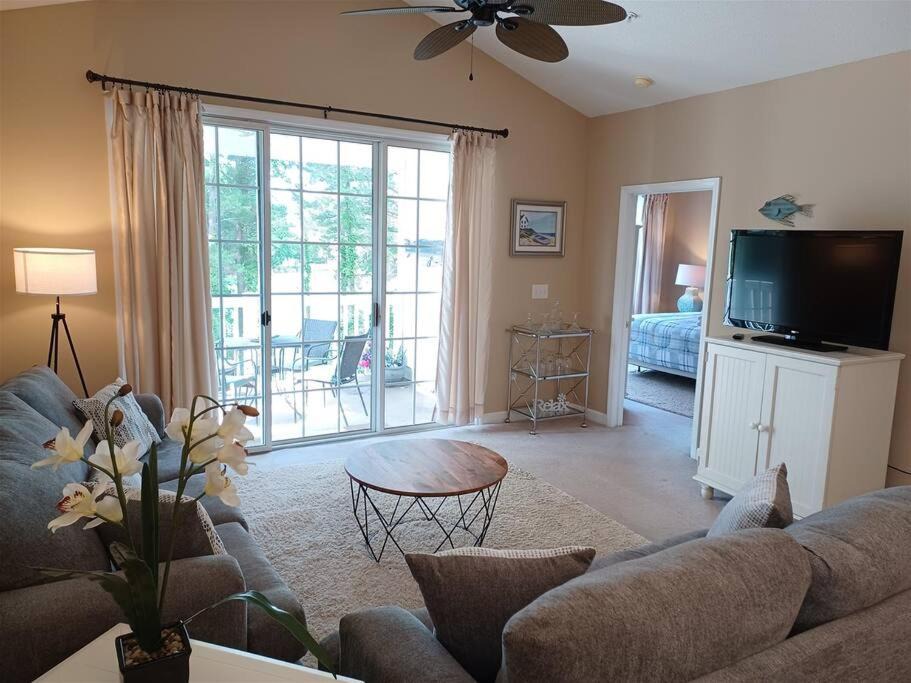 Photo of Livingroom in North Myrtle Beach