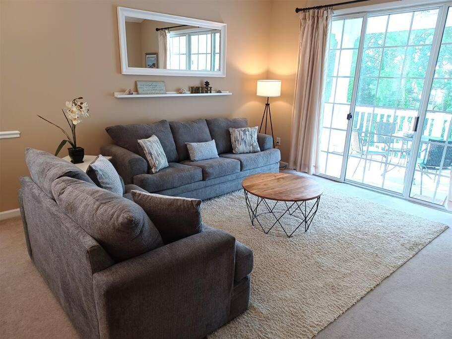 Photo of Livingroom in North Myrtle Beach