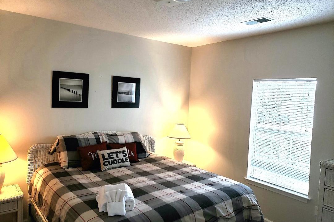 Photo of Bedroom in Surfside Beach