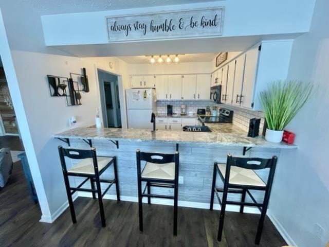 Photo of Kitchen in Surfside Beach