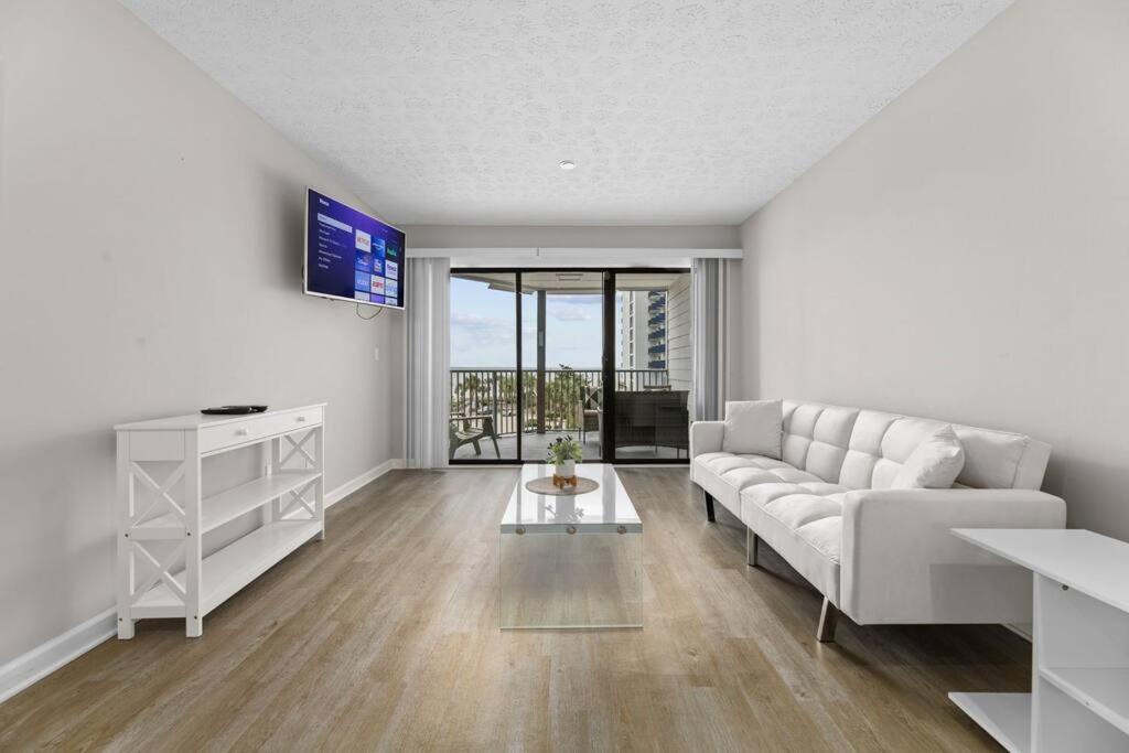 Photo of Livingroom in Myrtle Beach