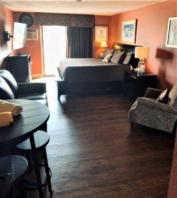 Photo of Livingroom in Myrtle Beach