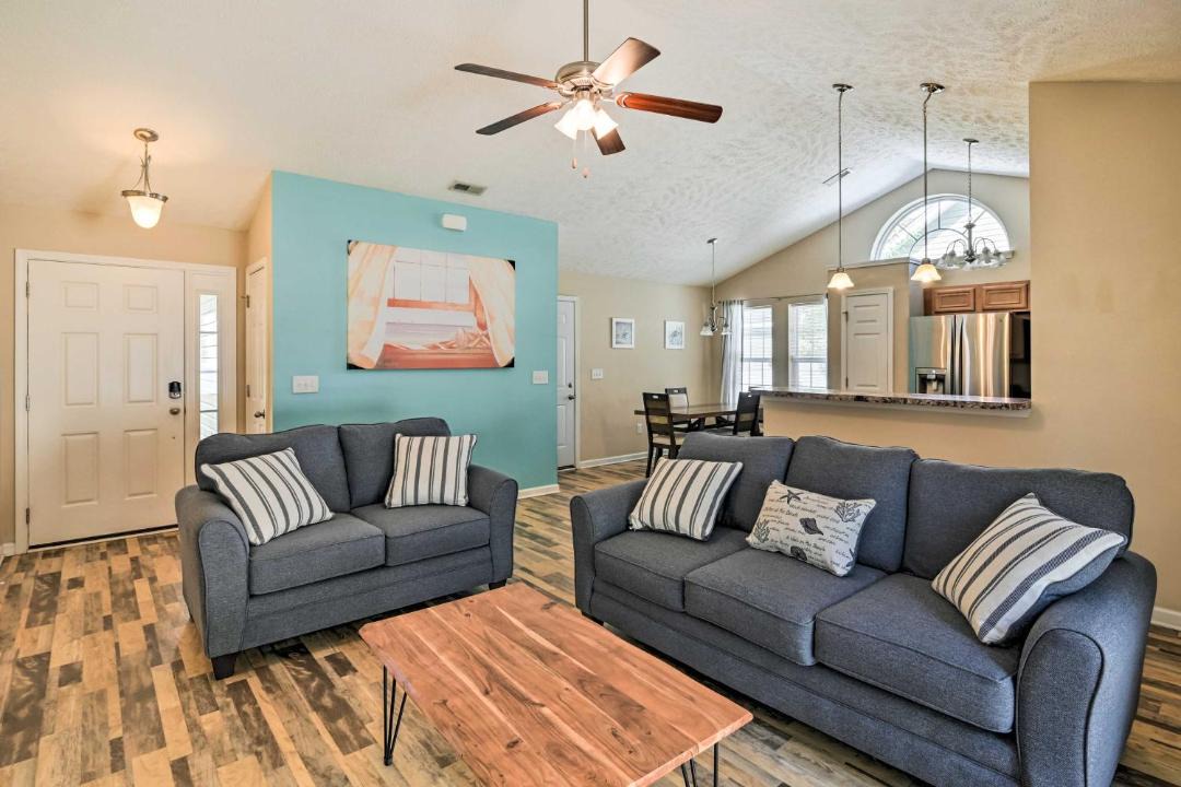 Photo of Livingroom in Murrells Inlet