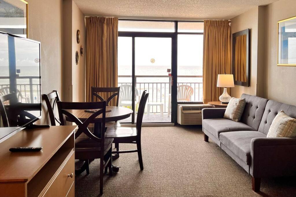 Photo of Livingroom in Myrtle Beach
