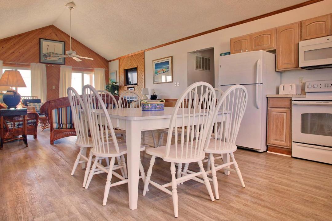 Photo of Livingroom in Avon