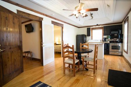 Photo of Livingroom in Travelers Rest