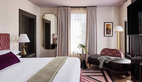 Room, 1 King Bed (Magnolia)
